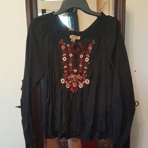 💎3/$15 Black long sleeve shirt